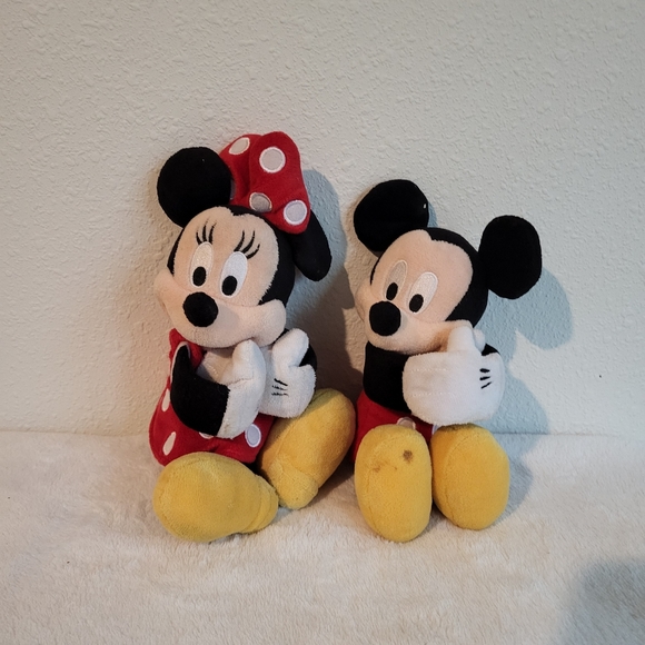 Mackey & Minnie Mouse Stuffed Animals - Picture 7 of 7